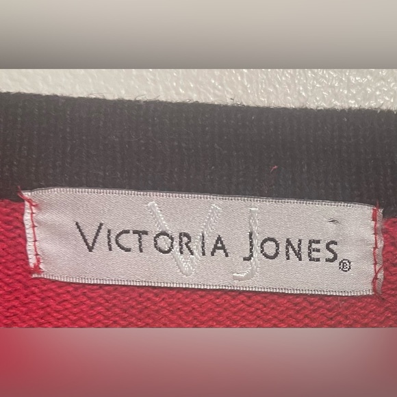 Victoria Jones vintage Christmas sweater - Picture 6 of 7